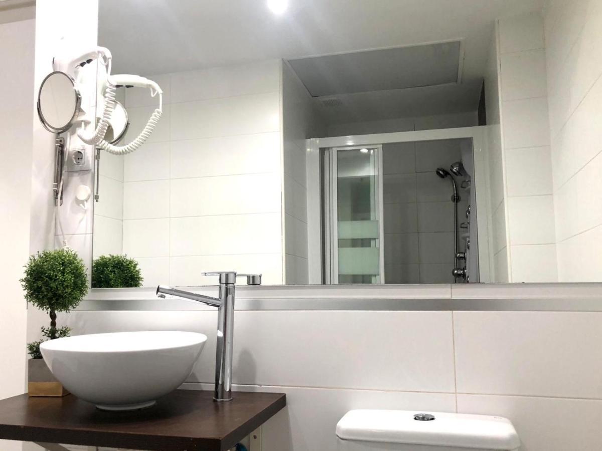 ¡Increible Ubicacion! Centro De La Ciudad Apartment Малага Екстериор снимка